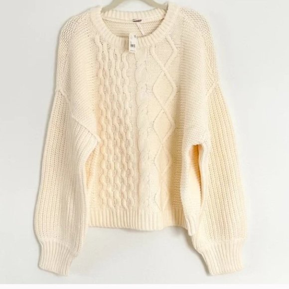 Free People Dream Cable Crew Pullover Sweater Oversized Cream NWT - Picture 11 of 16